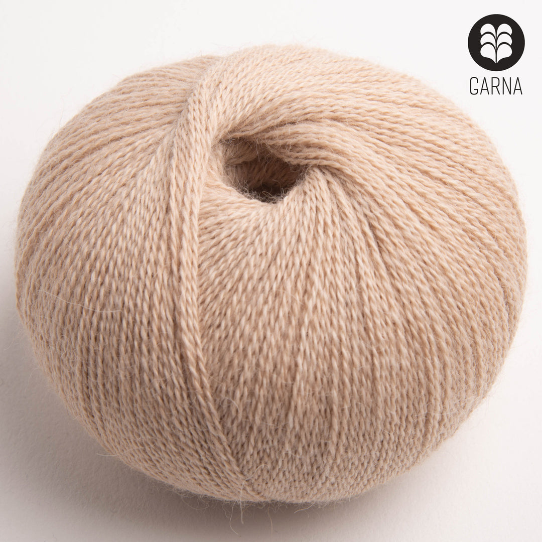 GARNA Alba Baby alpaca garn : 215 Cream hvid