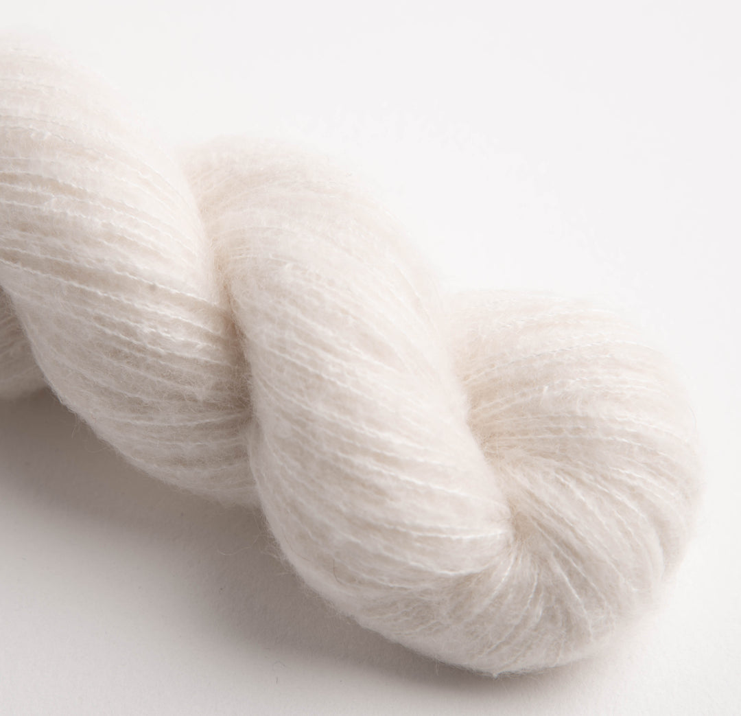 GARNA Cumulus Cashmere / silke garn : Natur hvid