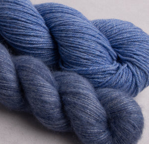 N: 735 Blue jean / C: 737 Meleret havblå