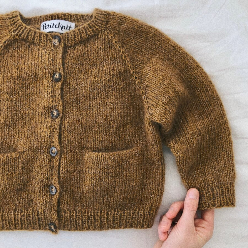 Ellens Cardigan Strikkekit - PetiteKnit