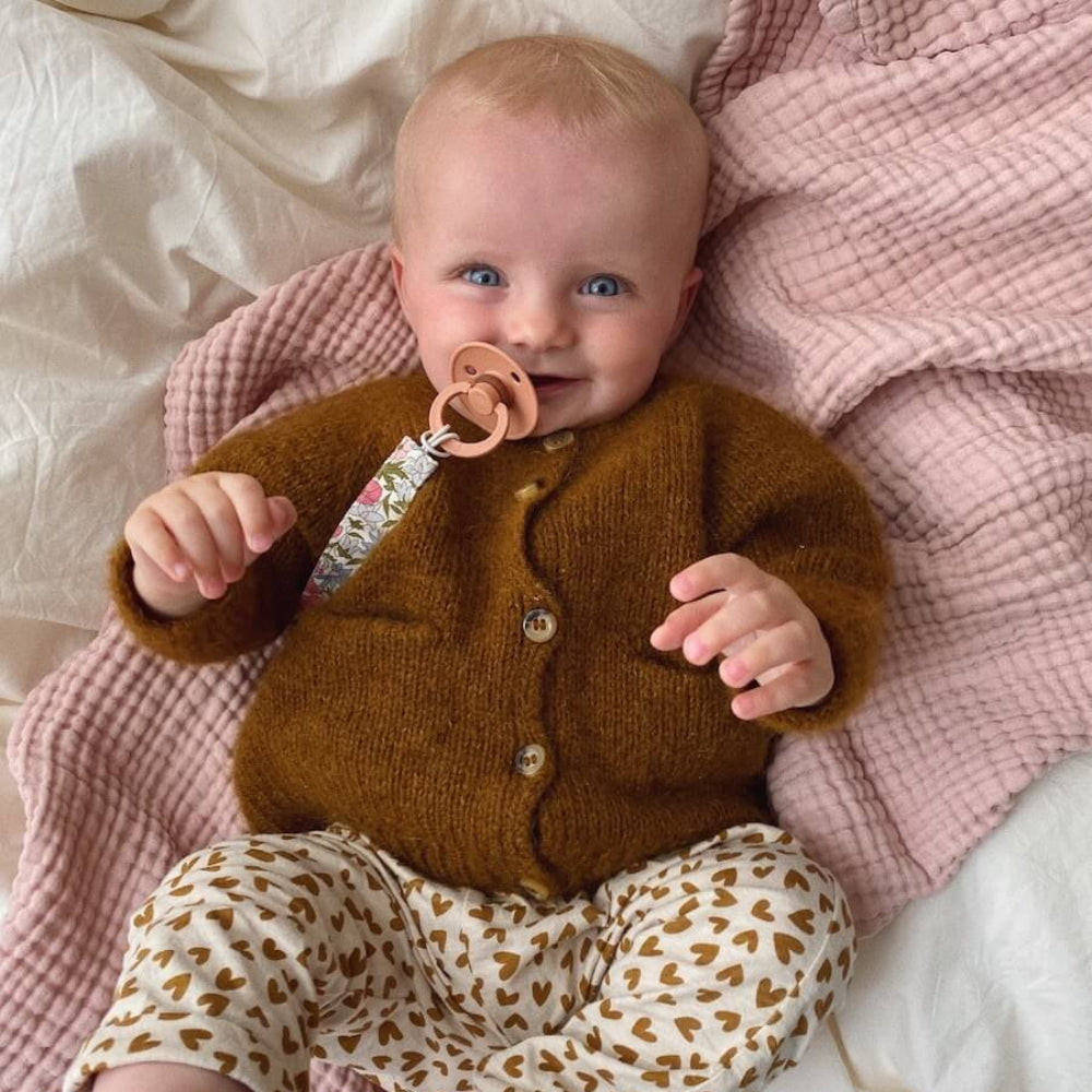 Ellens Cardigan Strikkekit - PetiteKnit
