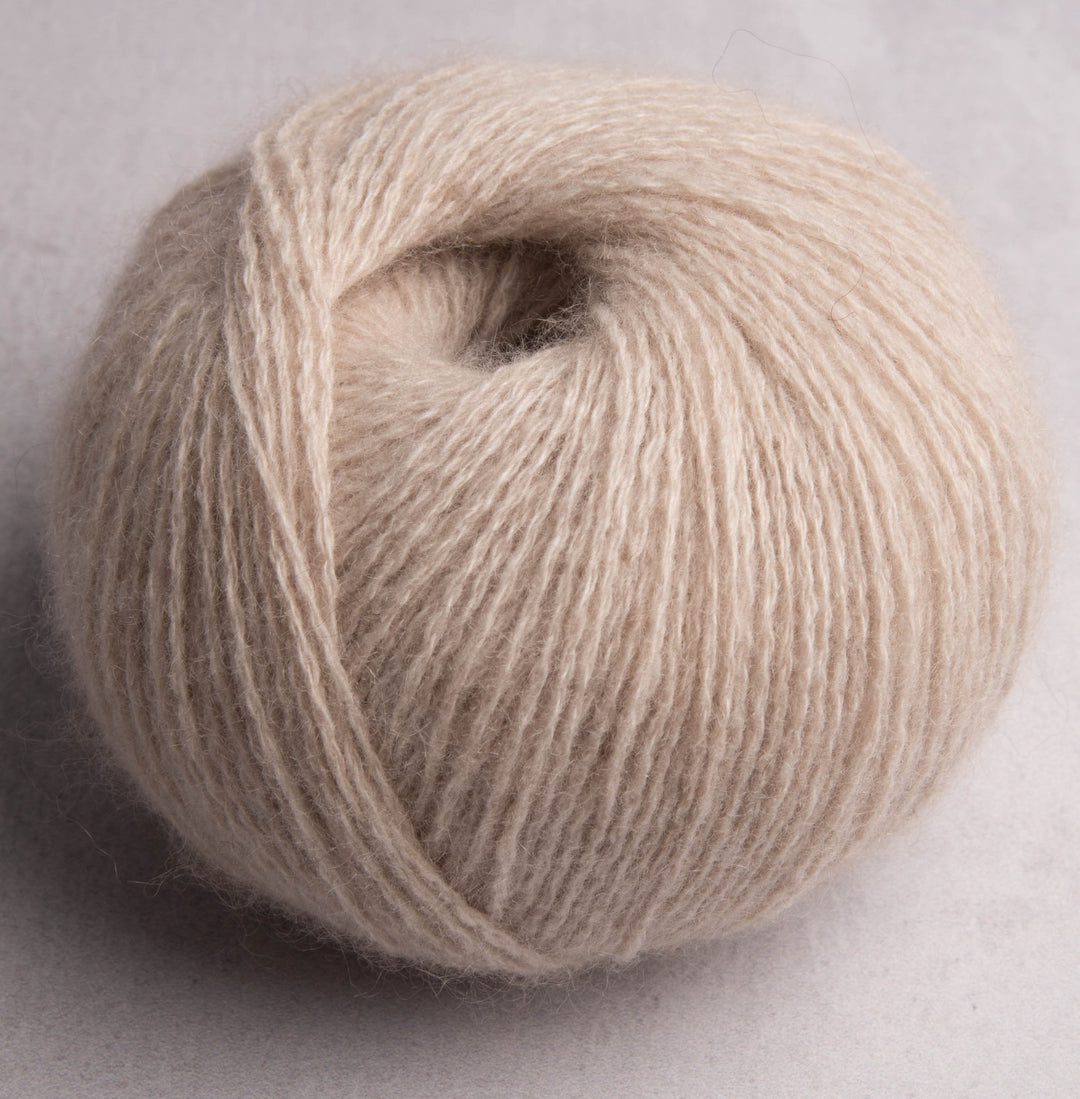 GARNA Meriana 1 Cashmere garn : Cream hvid (Natural)