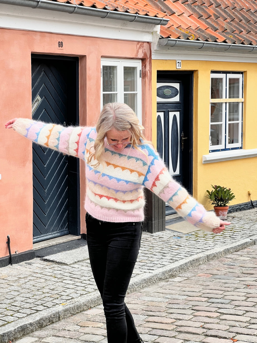 ROBINIA SWEATER Anne Ventzel - Strikkekit Ground Color