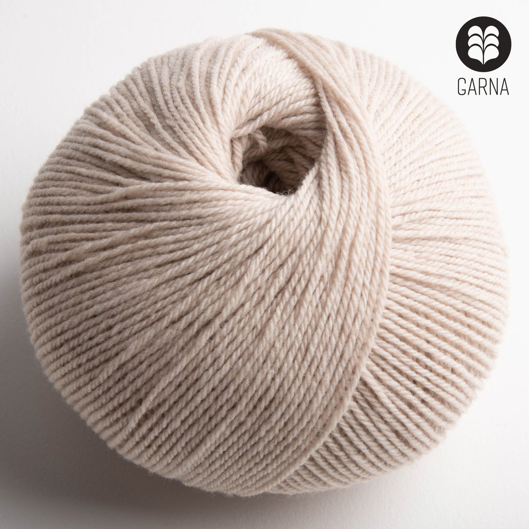 GARNA Nobilis Superfin Lammeuld garn : 211 Cream hvid