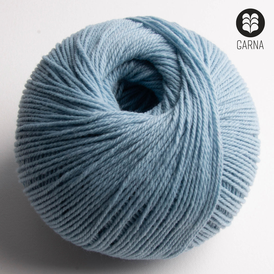 GARNA Nobilis Superfin Lammeuld garn : 615 Dueblå
