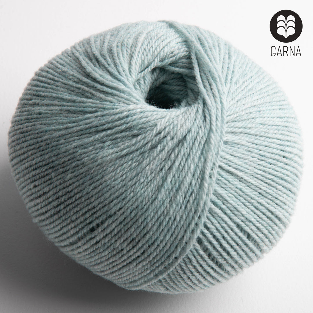 GARNA Nobilis Superfin Lammeuld garn : 715 Sart blå
