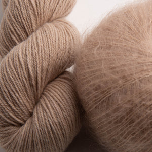 N: 218 Champagne / C: 220 Champagne