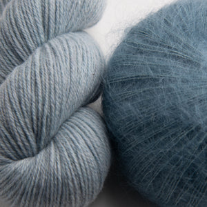 N: 715 Sart blå / C: 623 Dueblå