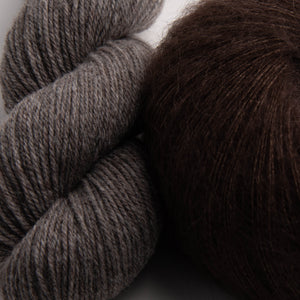 N: 275 Varmgrå / C: 292 Mørkebrun