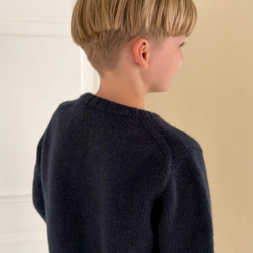Niels Sweater Junior PetiteKnit - Strikkekit