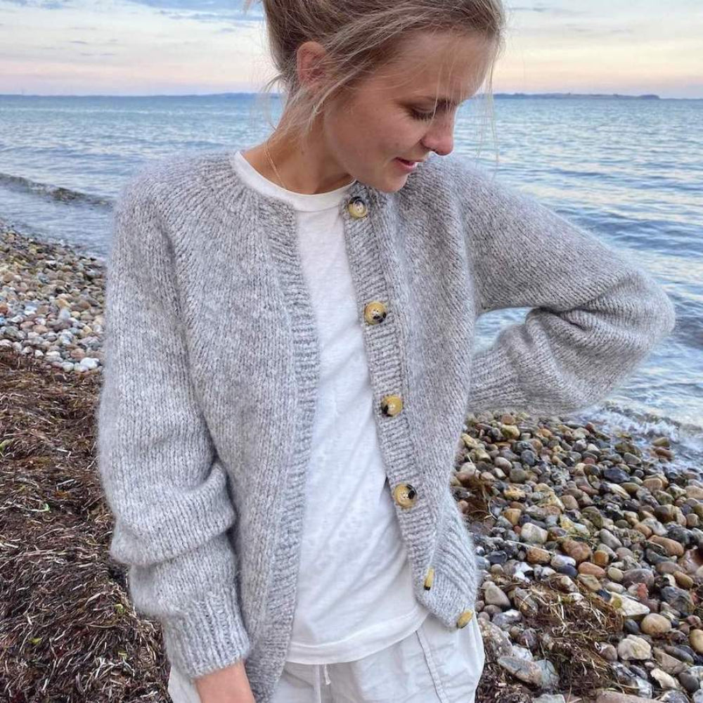 Novice Cardigan - Chunky Edition PetiteKnit - Strikkekit