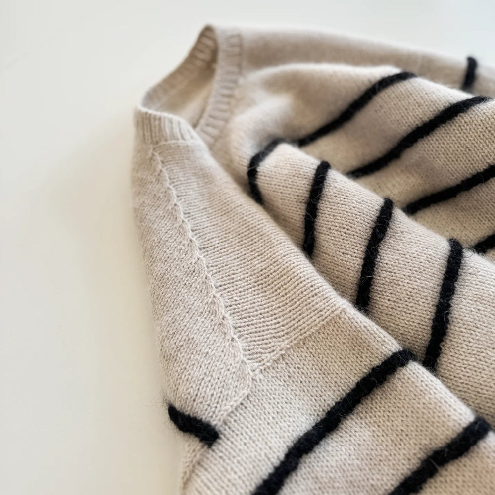 Tuck Sweater Odd Row - Garnkit (uden opskrift)