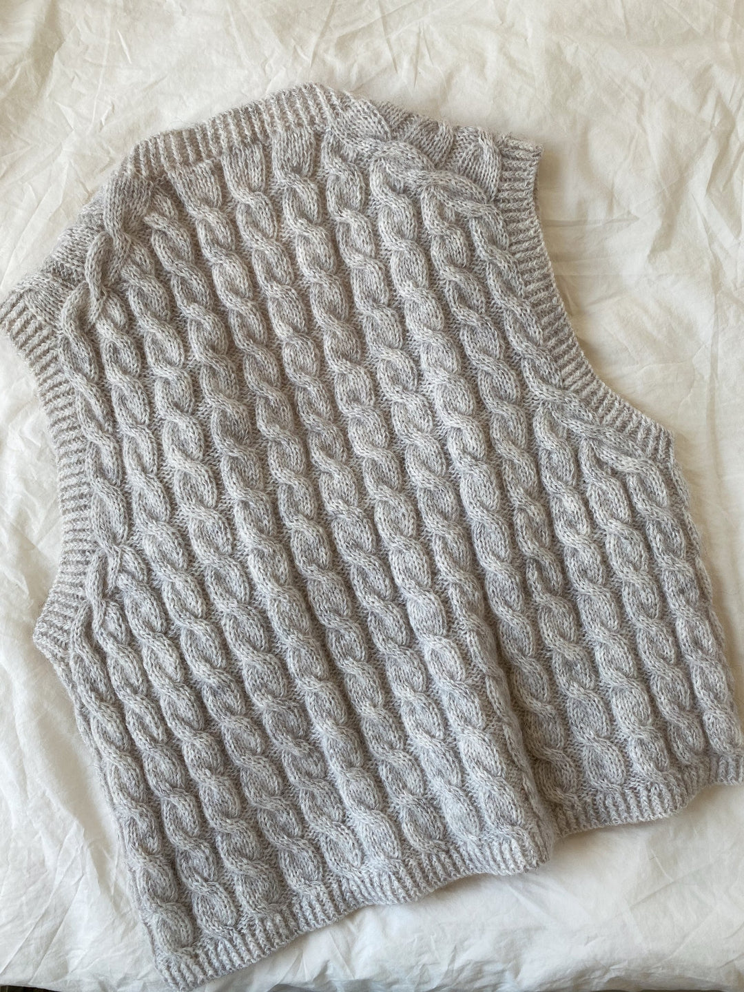 Vest No. 8 - My Favourite Things Knitwear - Strikkekit