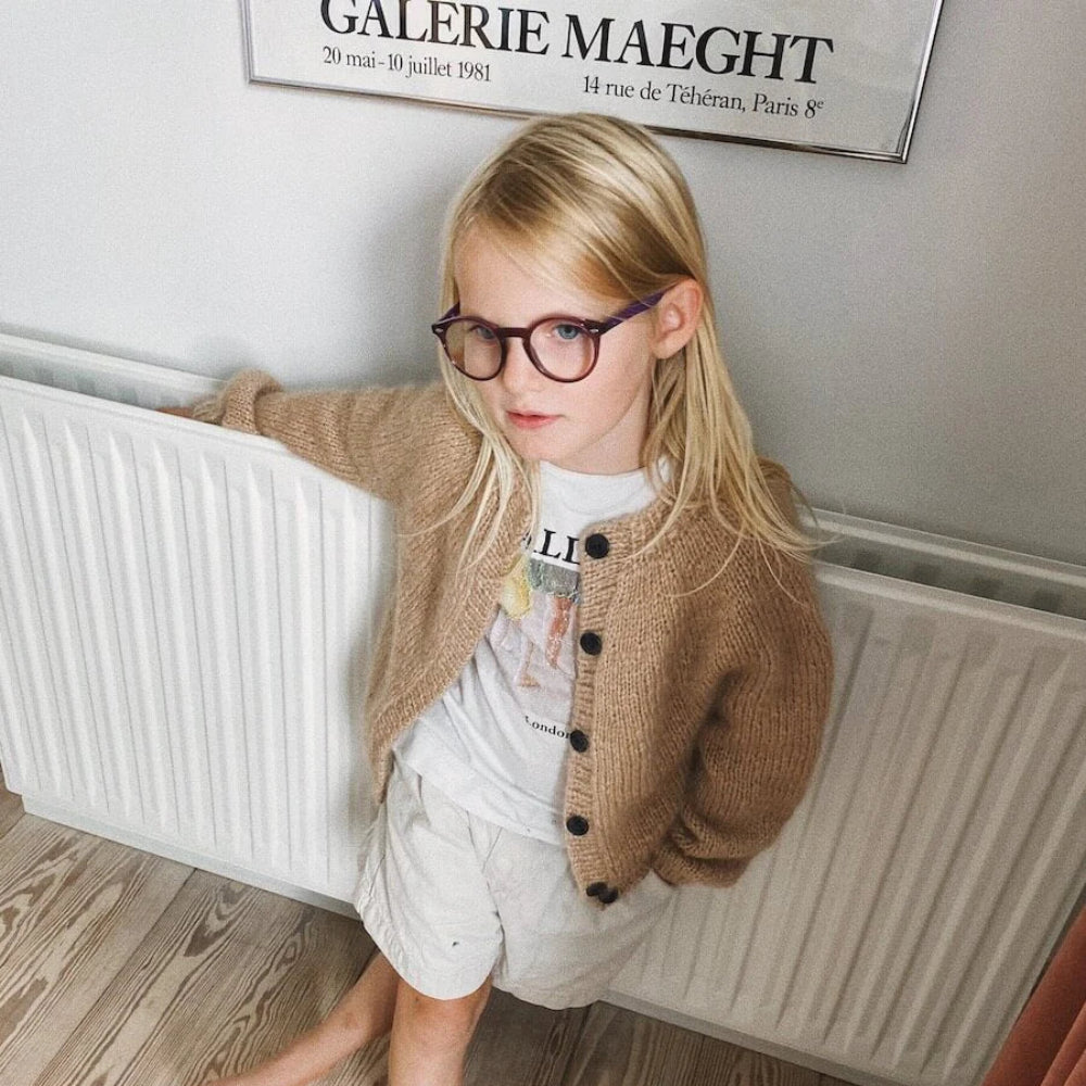 Novice Cardigan Junior - Chunky Edition PetiteKnit - Strikkekit