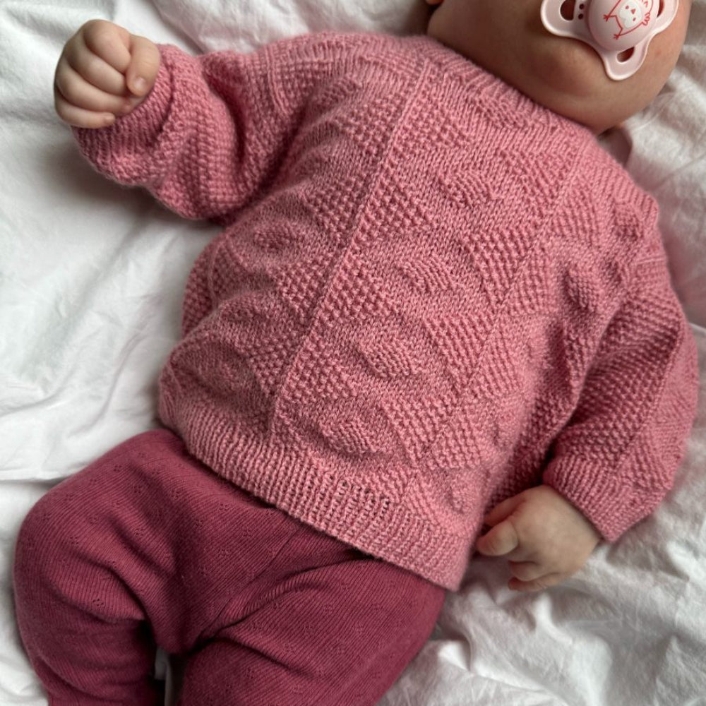 Esther Sweater Baby PetiteKnit - Strikkekit