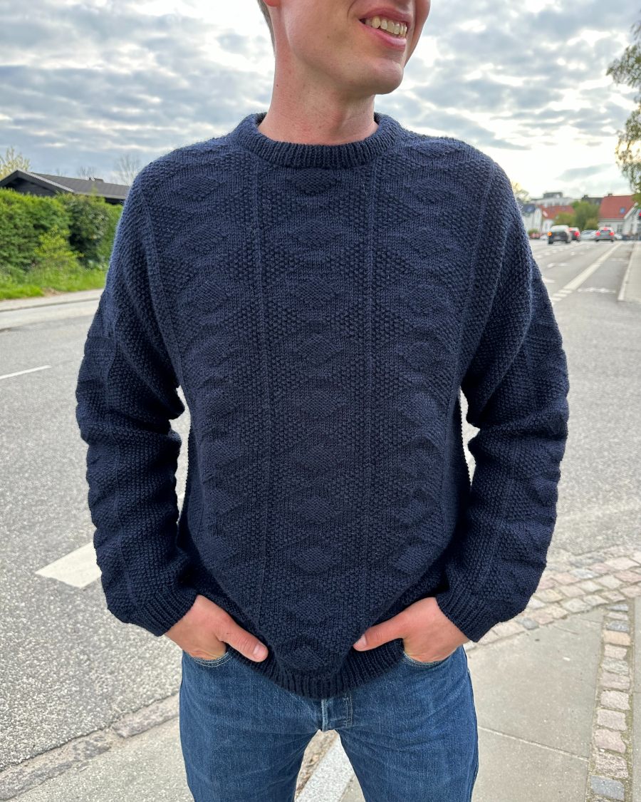 Esther Sweater Man PetiteKnit - Strikkekit