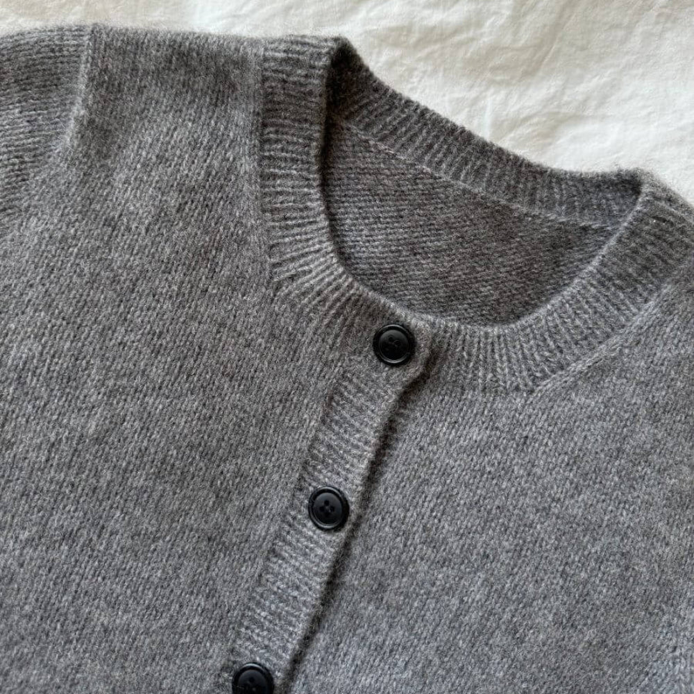 Maggie Cardigan PetiteKnit - Strikkekit Cashmere