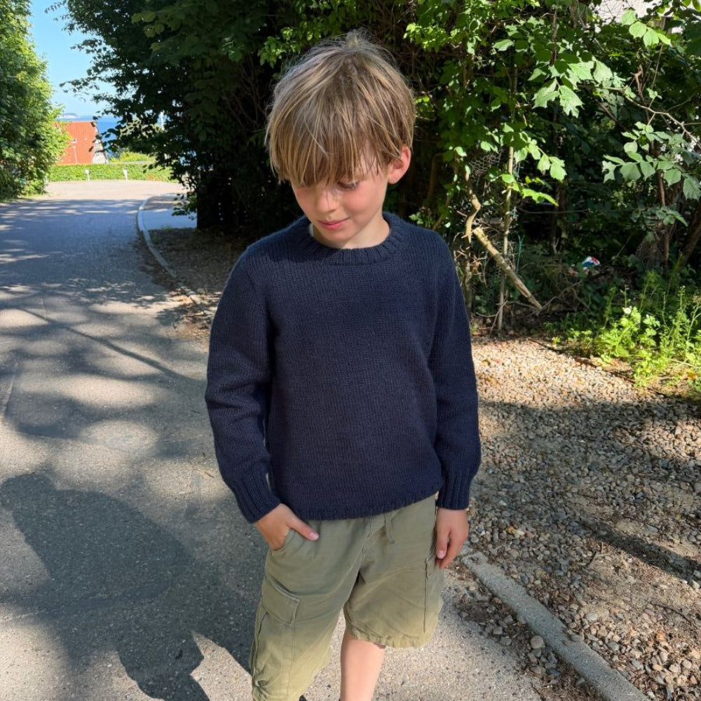 Niels Sweater Junior PetiteKnit - Strikkekit