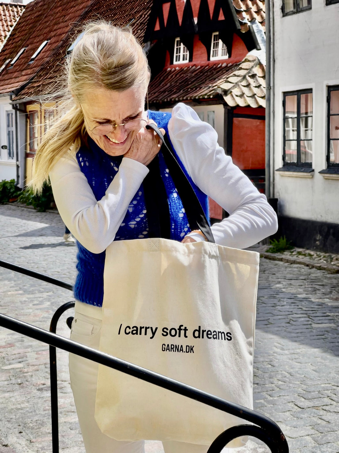 GARNA TOTE BAG