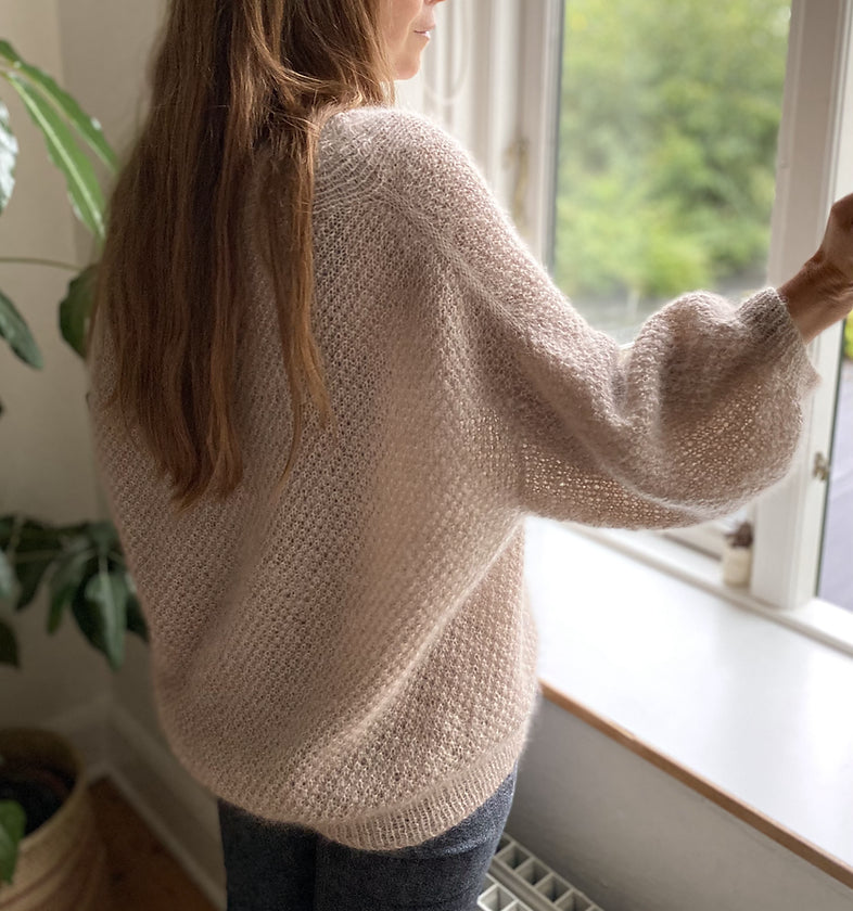Fungus Sweater V-neck Refined Knitwear- Strikkekit