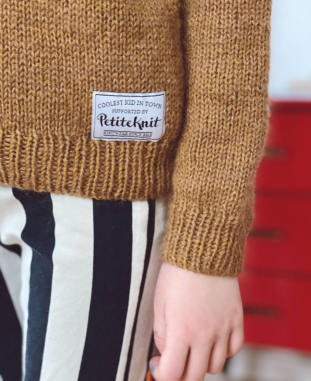 Ingen Dikkedarer Sweater Junior PetiteKnit - Strikkekit