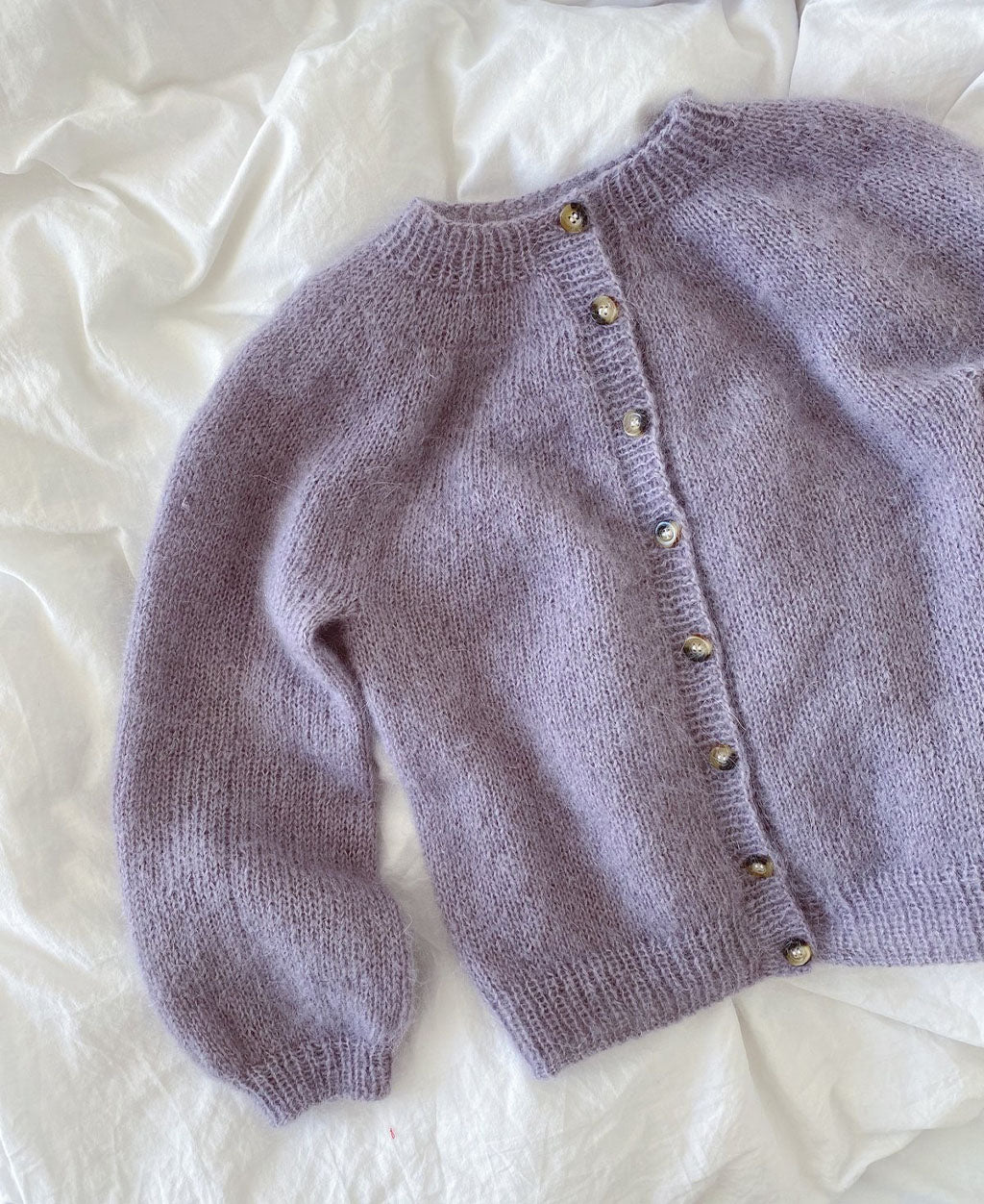 Novice Cardigan Junior - Mohair Edition PetiteKnit - Strikkekit