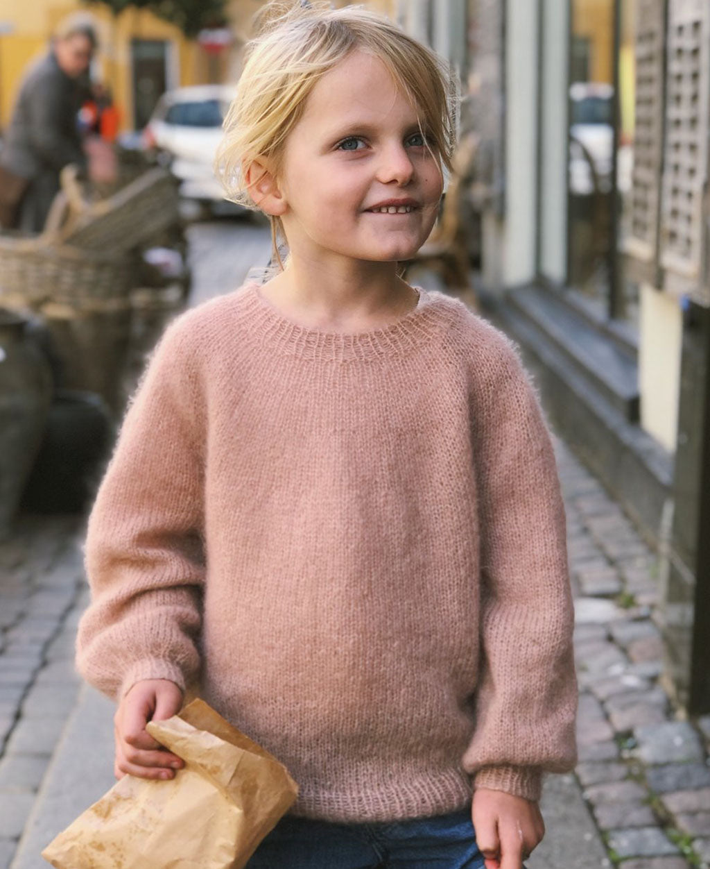 Novice Sweater Junior - Mohair Edition PetiteKnit - Strikkekit