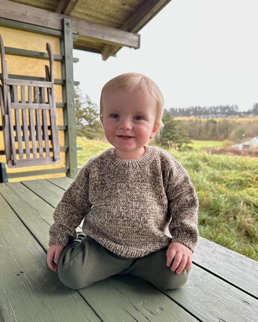 Melange Sweater Baby PetiteKnit - Strikkekit