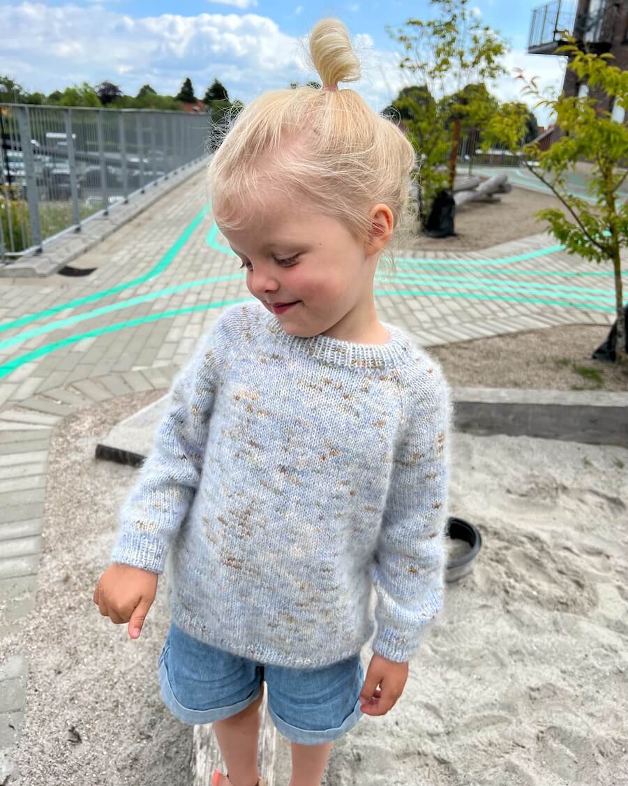 Monday Sweater Junior Strikkekit - PetiteKnit