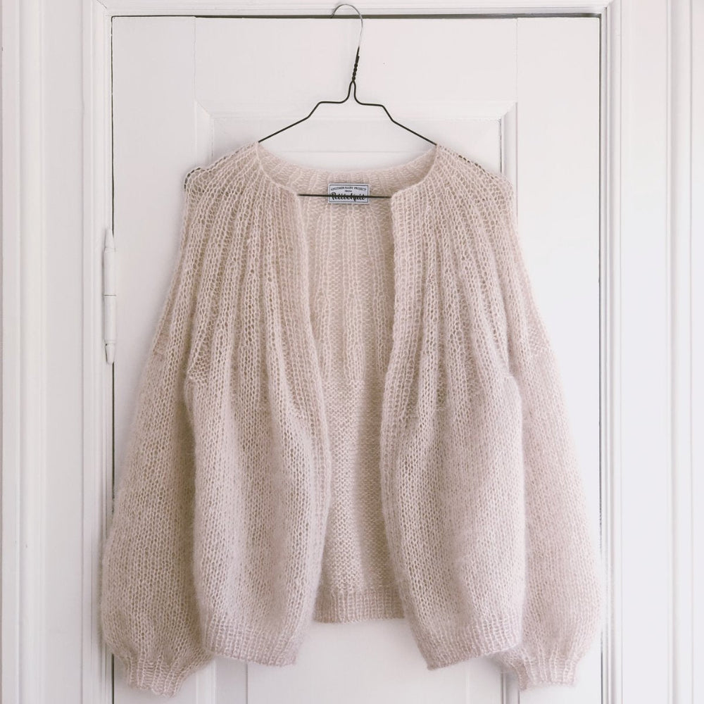 Sunday Cardigan - Mohair Edition PetiteKnit - Strikkekit Mohairsilke